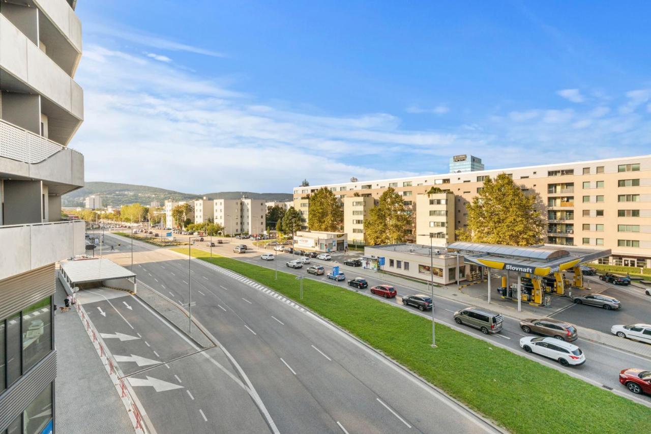 Lam Stadium - Terrace 14M2 Bratislava Exterior foto